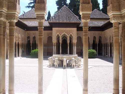 Patio de los Leones